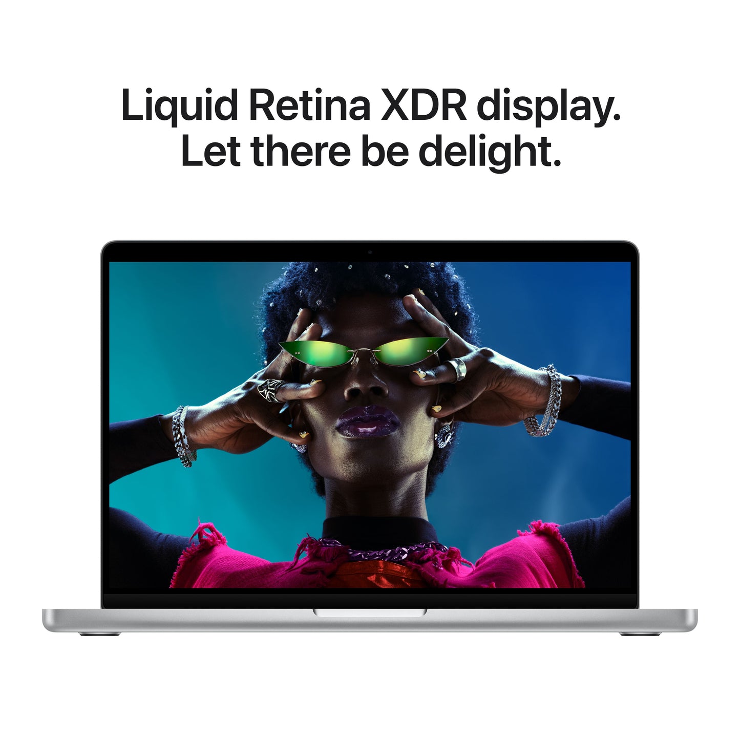 MacBook_Pro_14-in_M5_Max_Silver_PDP_Image_Position_6__MY-EN
